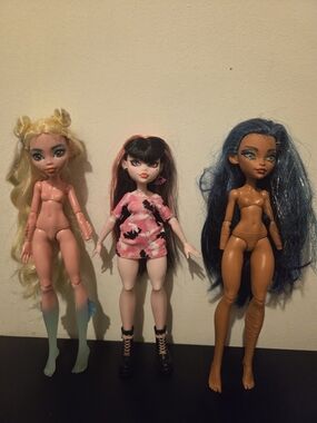 Monster High Dolls Draculaura Cleo De Nile Lagoona Blue